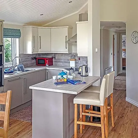 Langmere Lakes Lodges-2